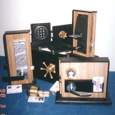 rislocks2.jpg (20857 bytes)